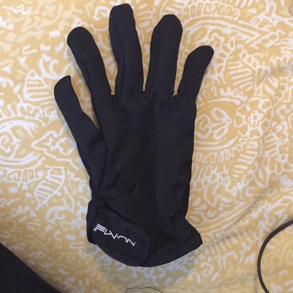 Nume heat protecting glove